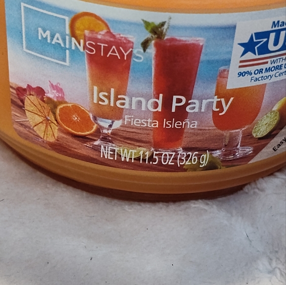 NEW! Mainstays Island Party 3 Wick Candle - Picture 4 of 5